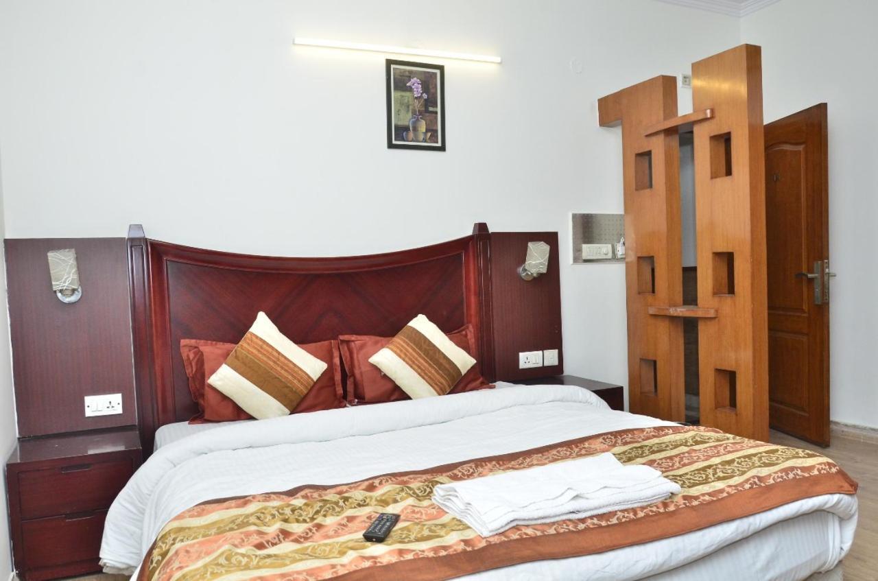 Ddr Hotel Residency Gurgaon Dış mekan fotoğraf