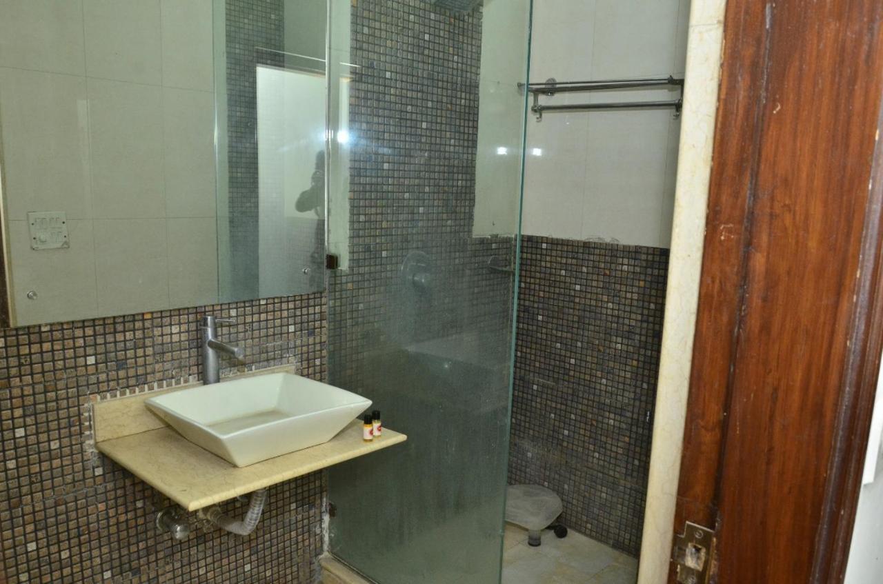 Ddr Hotel Residency Gurgaon Dış mekan fotoğraf