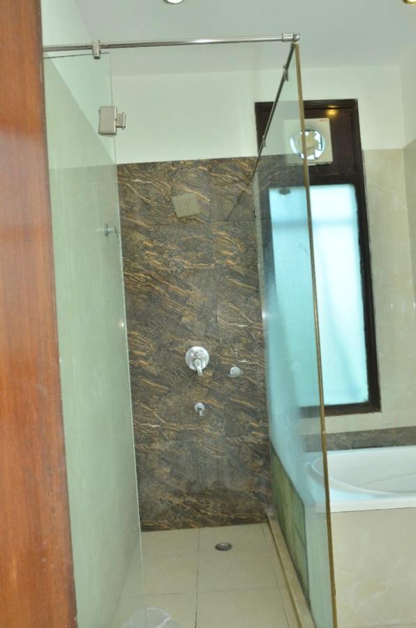 Ddr Hotel Residency Gurgaon Dış mekan fotoğraf