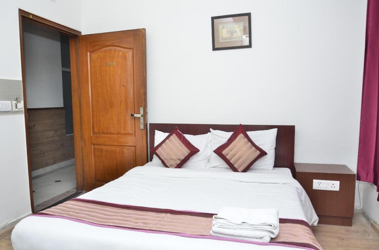 Ddr Hotel Residency Gurgaon Dış mekan fotoğraf