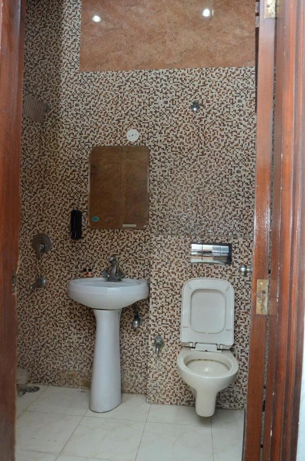 Ddr Hotel Residency Gurgaon Dış mekan fotoğraf